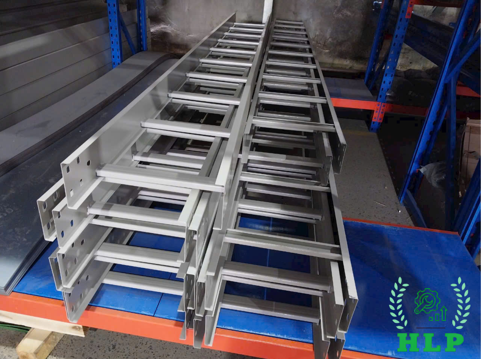 MÁNG ĐIỆN & THANG ĐIỆN SƠN TĨNH ĐIỆN / MẠ KẼM